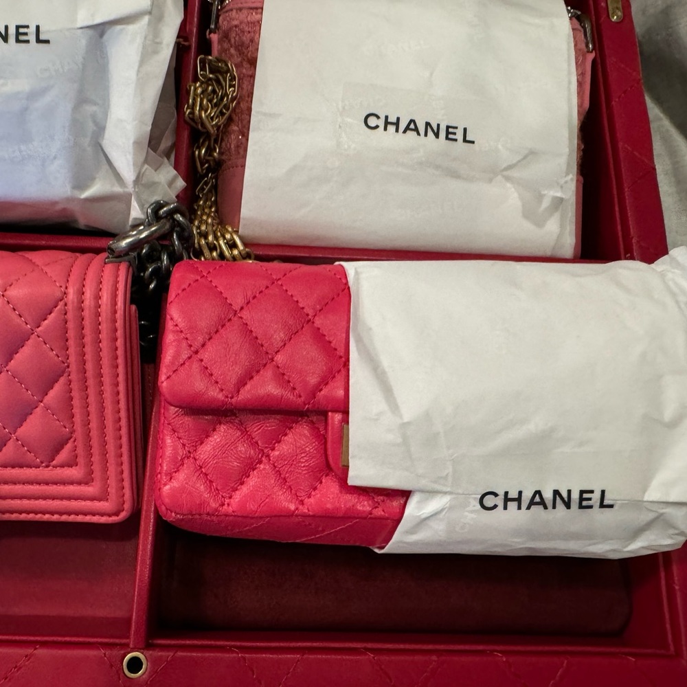 Mini Chanel - Picture 3 of 11
